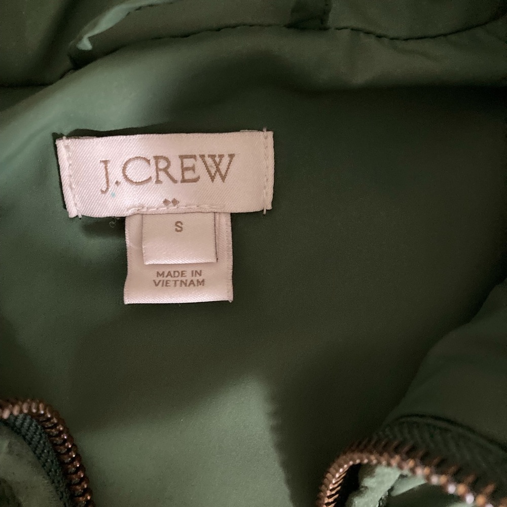 J Crew Lightweight Quilted Vest - Picture 2 of 6